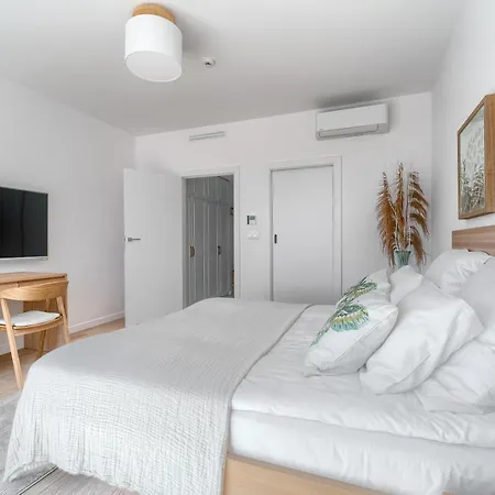 Z Widokiem Na Morze Marina Royale Hotel apartamentowy *