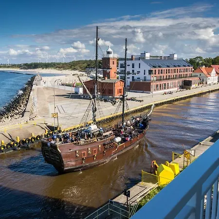 Marina Z Widokiem Na Morze 4*