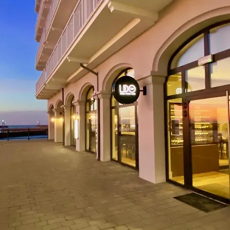 Z Widokiem Na Morze Marina Royale Hotel apartamentowy