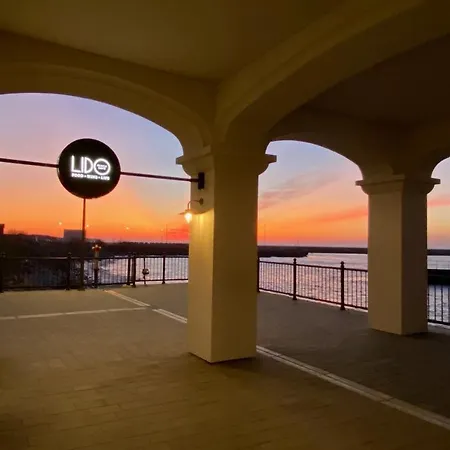 Marina Z Widokiem Na Morze Дарлувко