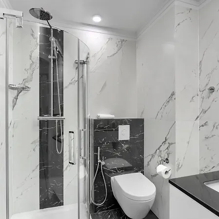 Marina Z Widokiem Na Morze