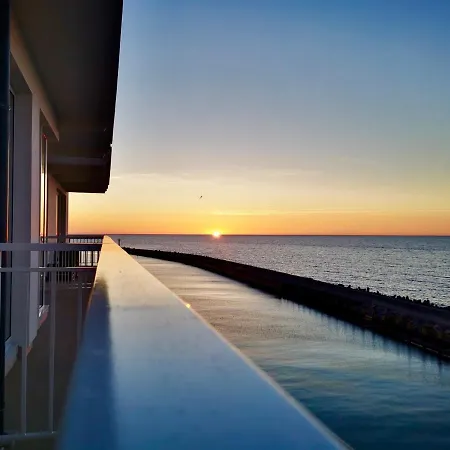 Marina Z Widokiem Na Morze Apart-hotel Darlowko