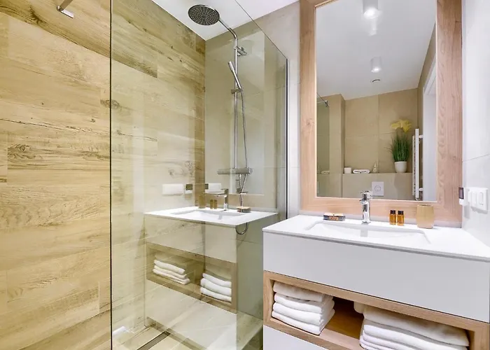 Marina Z Widokiem Na Morze Darlowko