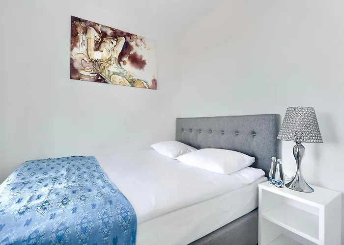 Marina Z Widokiem Na Morze 4*