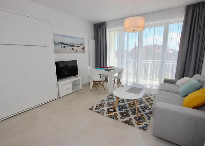 Apart-hotel Marina Z Widokiem Na Morze 4*